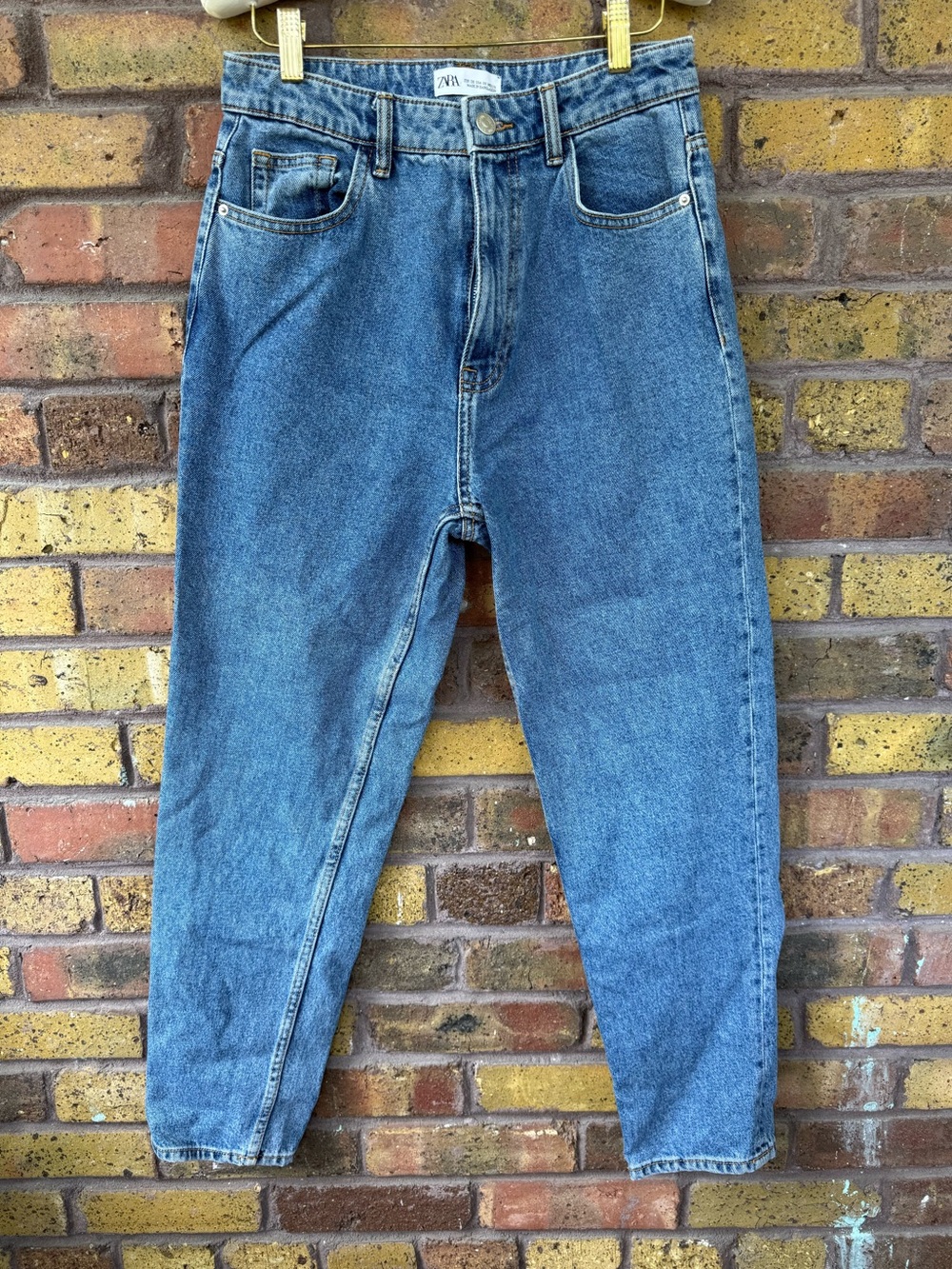 ZARA Medium Blue High-Rise Mom Fit Jeans - Size US 6